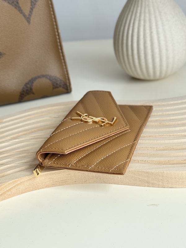 イヴサンローラン財布内部構造